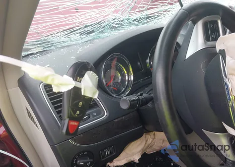 2016 Chrysler Town & Country Touring из США, поврежденный, VIN 2C4RC1BG2GR198482